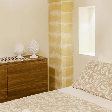 Casa Di Carmezia Matera